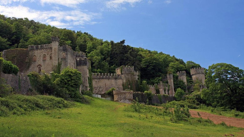 Gwrych Castle - Welsh Cliff Castle